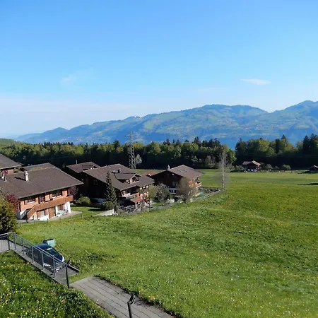 Pfrundmatte Mit Panoramablick Aeschi Bei Spiez